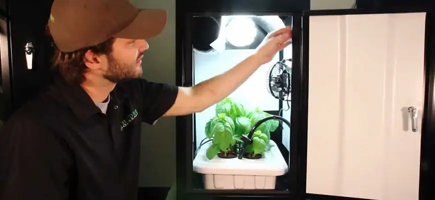 grow cabinets vs grow tents